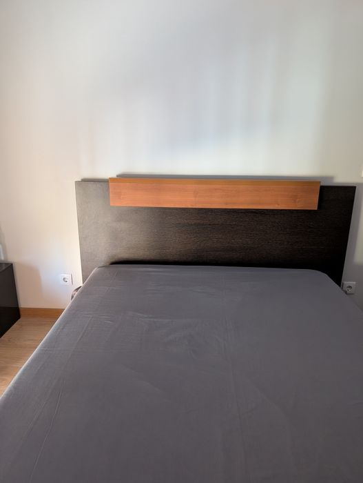 Cama de casal para colchão 150x195 + estrado