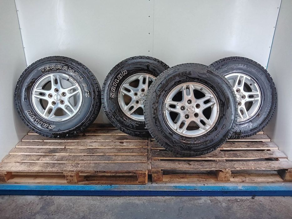 FELGI ALUMINIOWE KOMPLET 16 5x127 ET50,8 Z OPONAMI JEEP GRAND CHEROKEE WJ