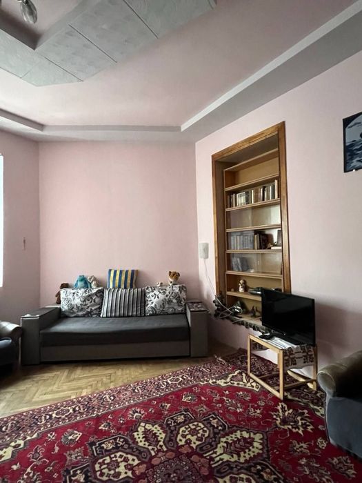 Продаж 2к квартири вул. Залізнична(р-н Привокзальна, політеху).