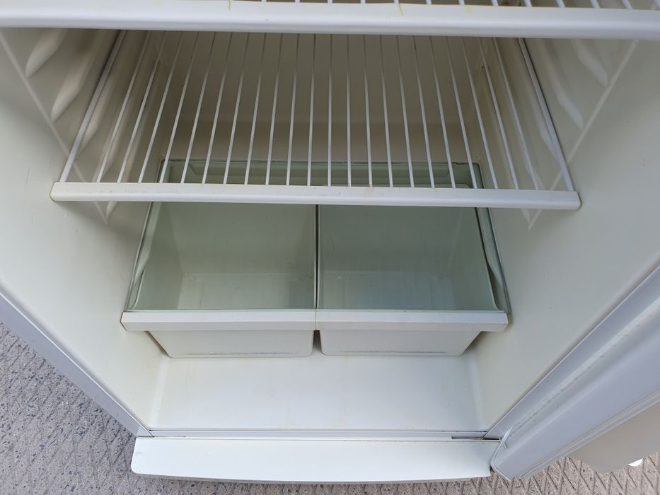 Холодильник вместительный