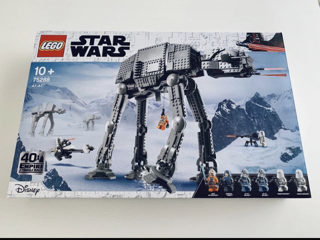 Lego Star Wars AT-AT 75288 fechado