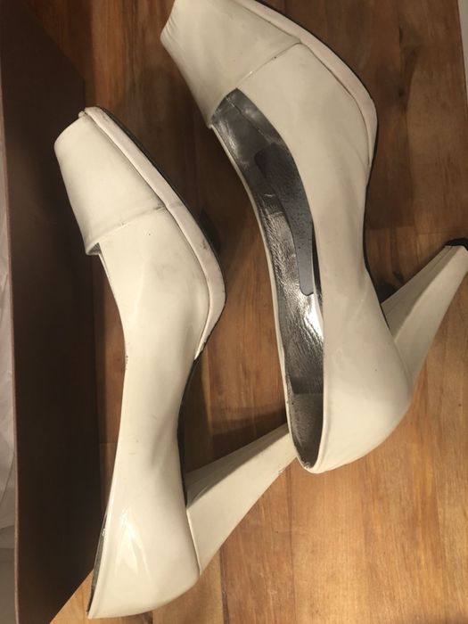 Buty na obcasie do sukienki i do ślubu skóra 40