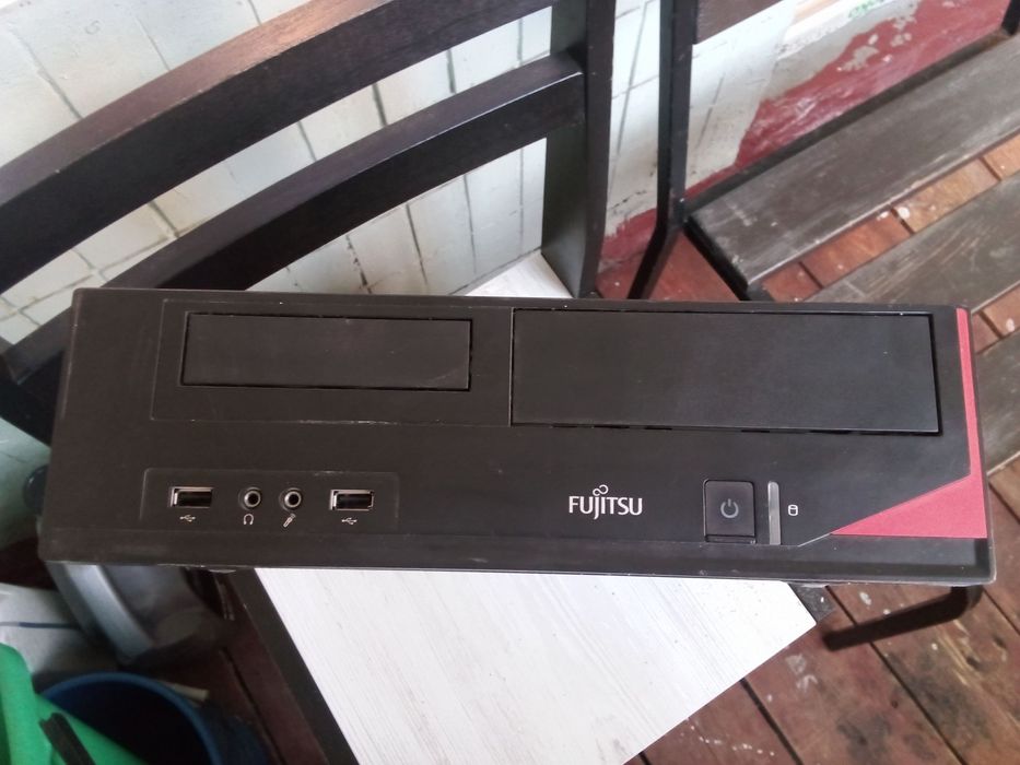 Системний Блок Fujitsu ESPRIMO E420 E85+