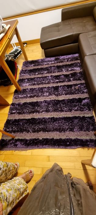 Tapete de pelo alto 210 x 140 cm -75 €
Tapete de pelo alto 210 x 140 cm -75 €