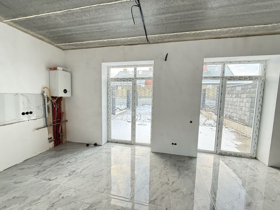 Котедж На Щасливому! Опалення! Підключені мережі!