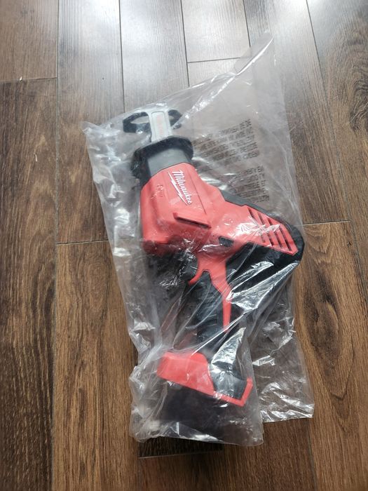 Piła szablasta Milwaukee M18