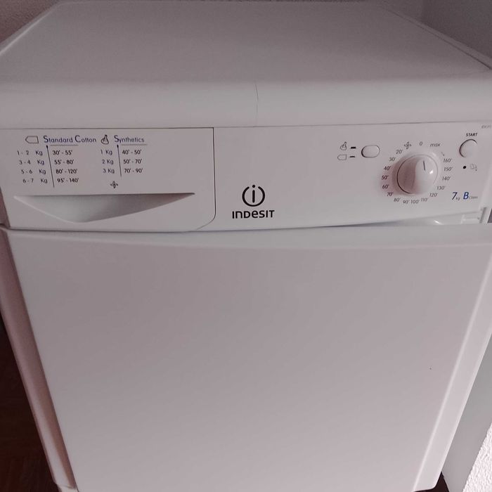 Máquina de secar roupa