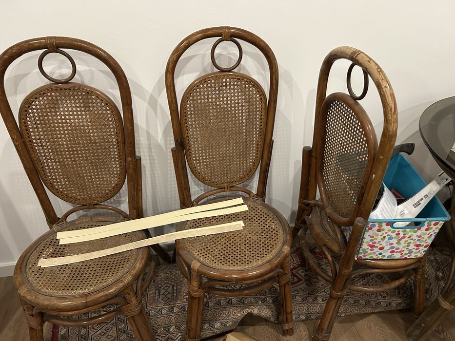 Mesa em bambu e vidro com 3 cadeiras