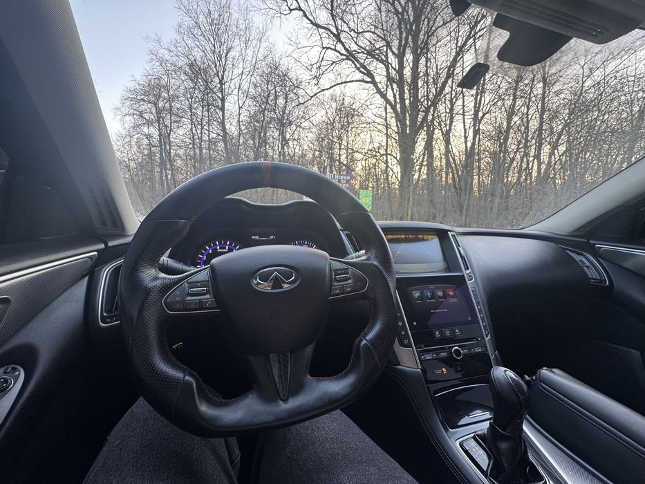 Infiniti q50 AWD 3,7