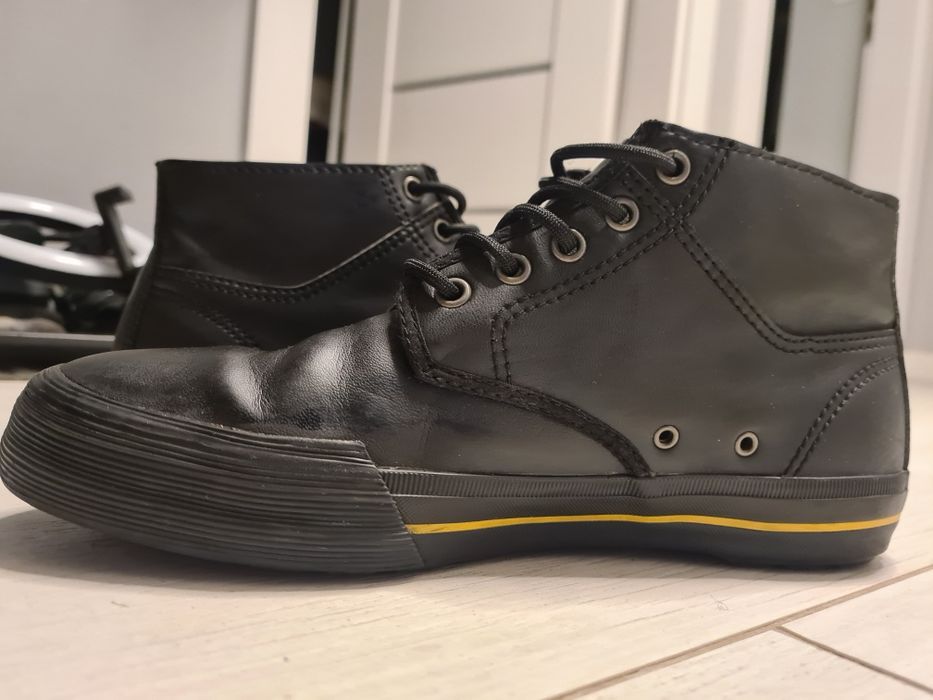 Dr. Martens eason canvas