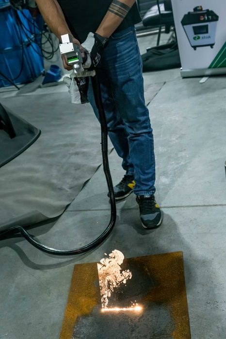 Spawarka laserowa ręczna 2KW, 2000W FV23% SIJA Polskie menu