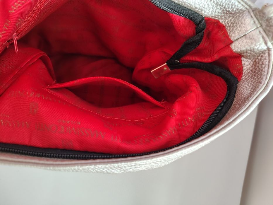 Torebka listonoszka Massimo Conti.