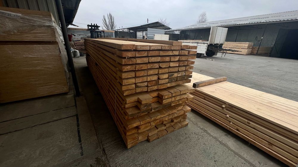 Пиломатеріали із сосни: Закарпаття, доставка вчасно