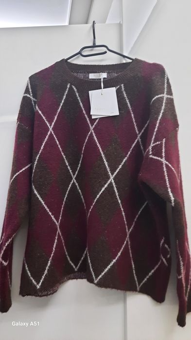 Sweter romby czekoladowo- sliwkowe