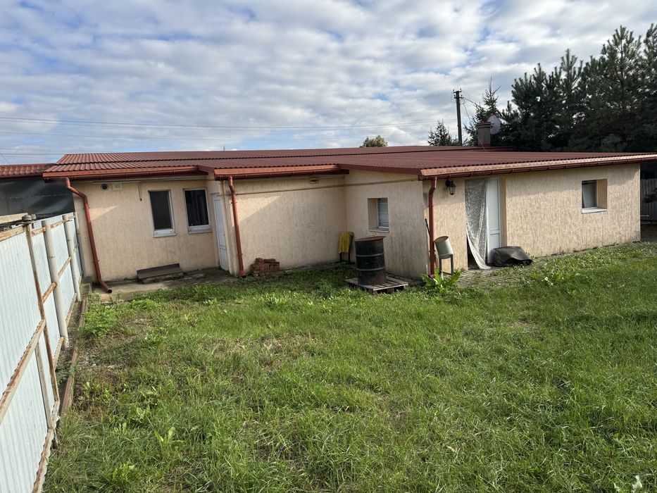 Будівля під комерцію с.Жуличі, Золочівський р-н, Львівска обл.