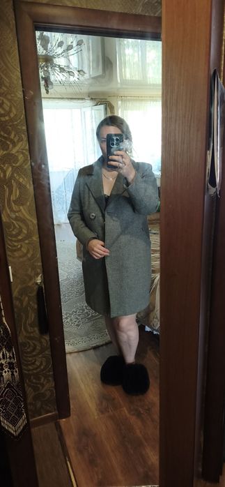 ПРОДАМ ПАЛЬТО жіноче 50-52р