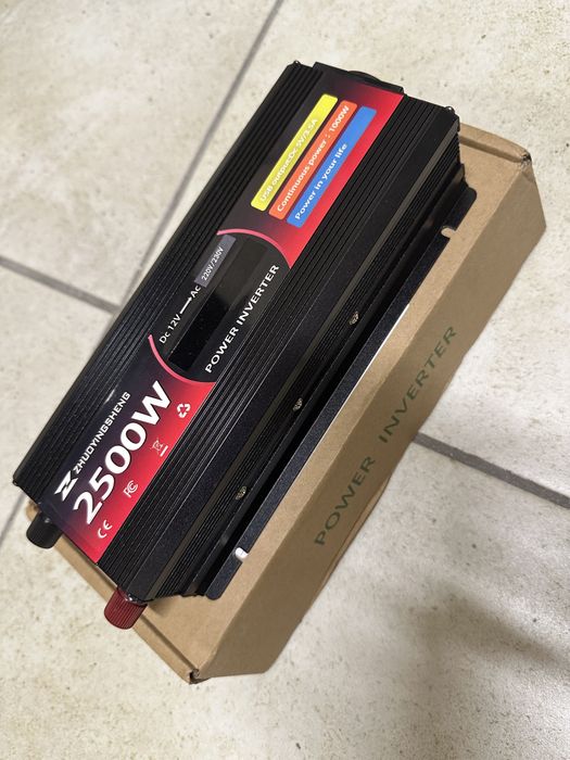 Інвертор для дому 1000 W / 12V-220V