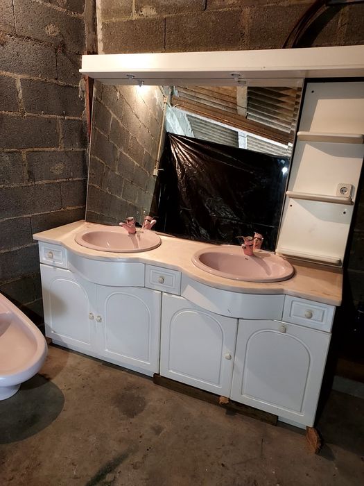 Movel de casa de banho com espelho e luças sanitarias  Roca