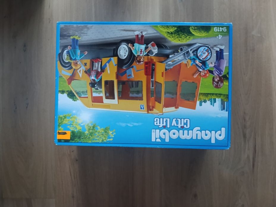 Playmobil Autobus szkolny.