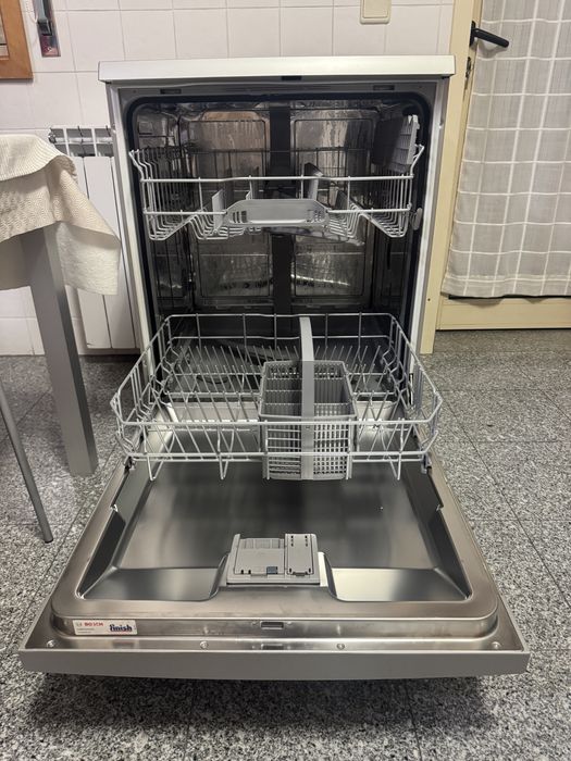 Maquina lavar loiça Bosch SilencePlus Serie2