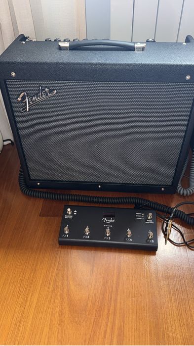 Fender mustang GTX 100