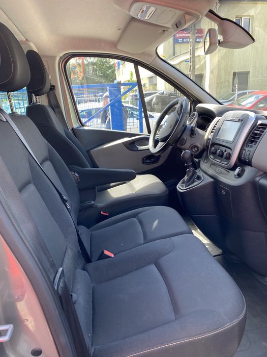 Wynajem Busów osobowych i dostawczych