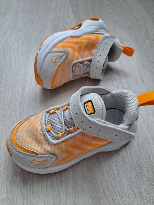 Nike Air Max кросовки 25р/кросівки легенькі на пінці/кеди 25р/кроси кросовки nike Air Max літні легенькі