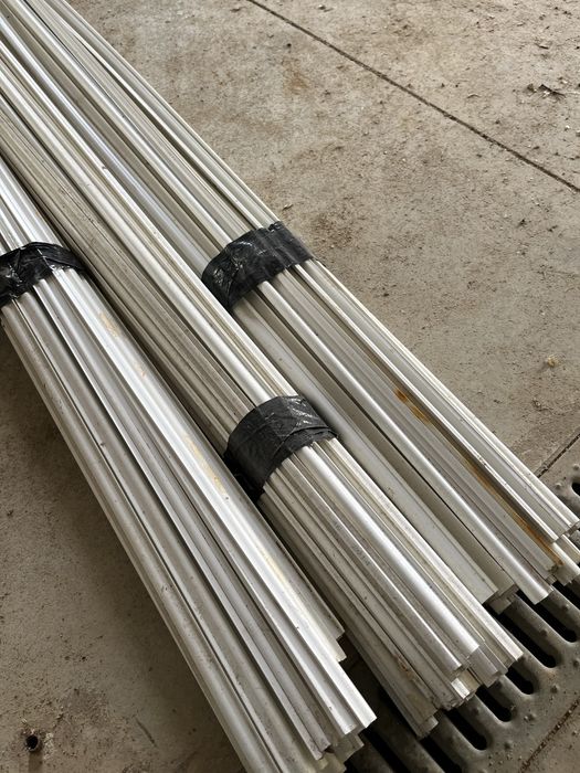 Perfis PVC para estufas – fixação de plástico/tela