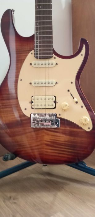 Guitarra elétrica Cort G210FT