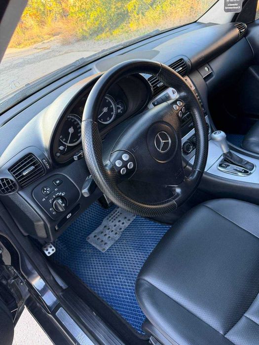 Mercedes-Benz C-Class W203