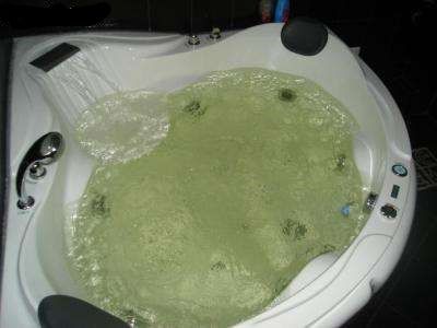 Сдам квартиру посуточно с большой ванной, р-н б.Мечникова