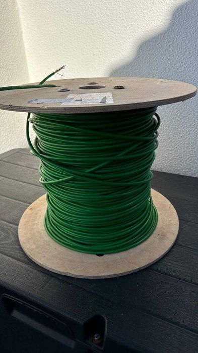 Liquidação de restos de cabos e tubos – preços baixos!