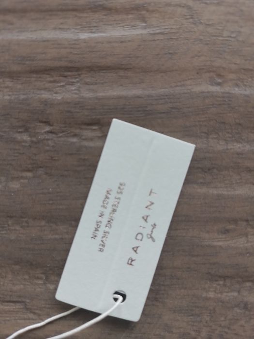 Conjunto colar e anel Radiant novo com caixa e saco etiqueta novo