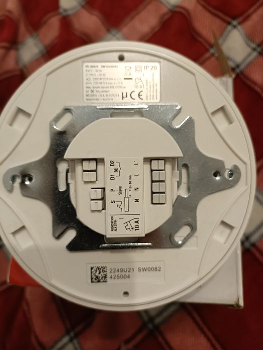 Czujnik obecności Esylux