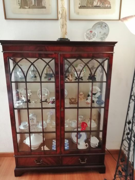 Vitrine usada como nova NEGOCIÁVEL