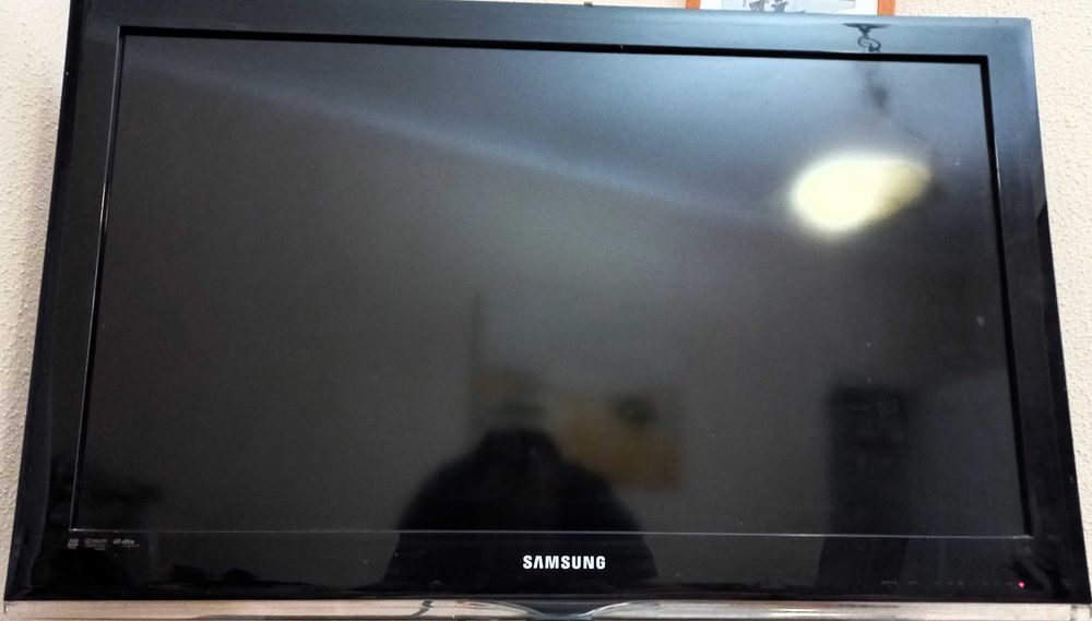 Televisão 32" Samsung LE32C530F1W