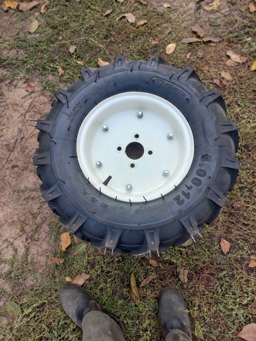 Продам одне колесо для мотоблоку 6,00-12