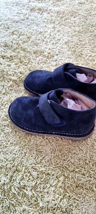 Botas azuis com velcro criança