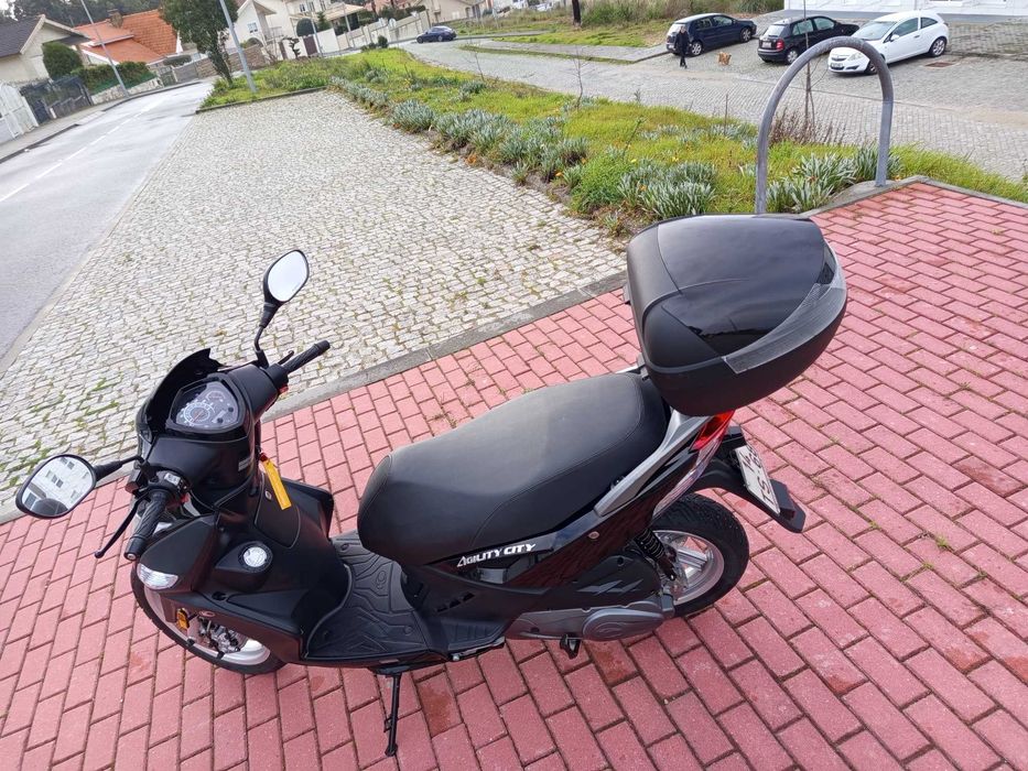 Scooter Kymco Agility (como Nova)