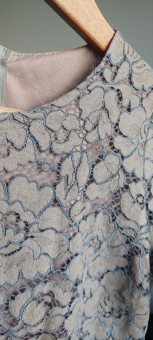 Sukienka Mirabella Manifiq&Co szara koronka M 38