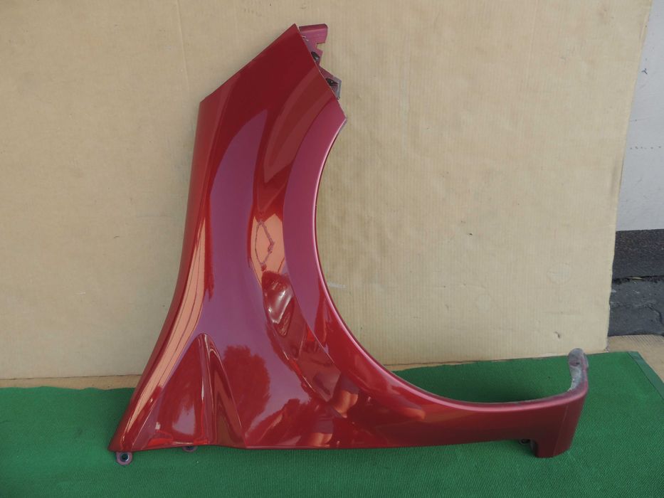 Błotnik przedni prawy Renault Modus 1 I 04,05,06,07,08,09,10-12 TEB76