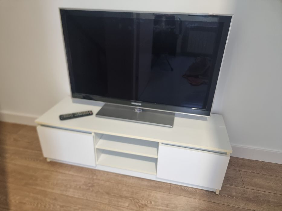 Telewizor LED Samsung UE40C6000RW szafka wieszak ścienny