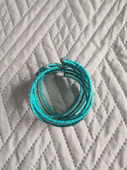 Sztuczna biżuteria bransoletka kolczyki