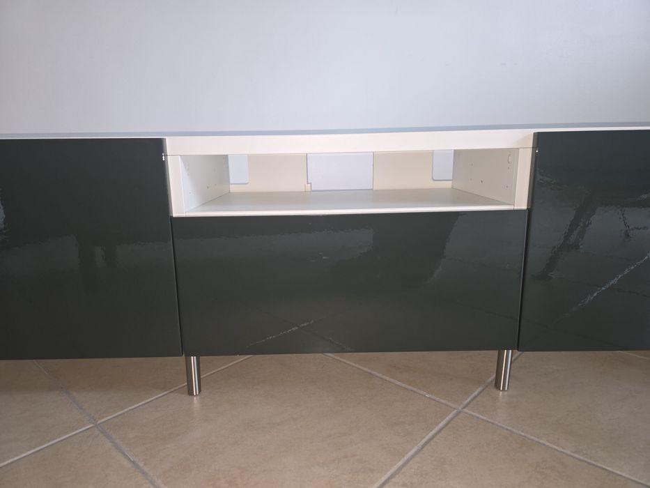 Móvel TV BESTA / Aparador Moderno – Branco e Verde  Brilho