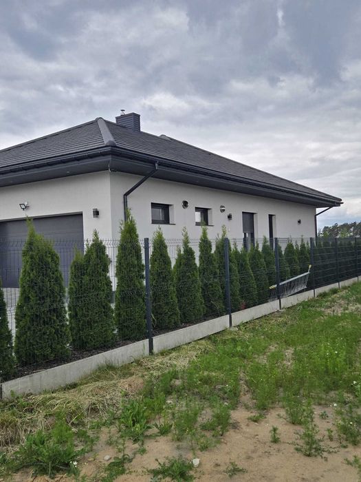 Panele ogrodzeniowe 3D kompletne słupki dostawa