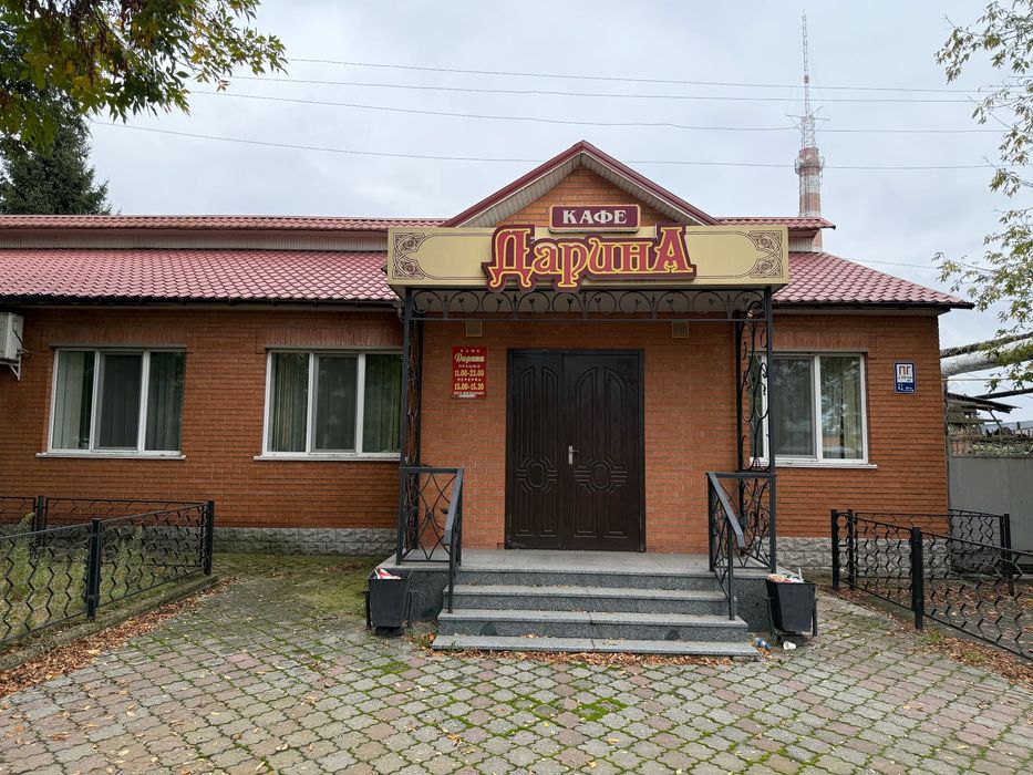 Оренда Будівля кафе, територія 8 сот.
