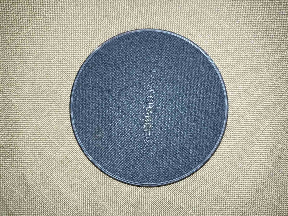 Бездротовий зарядний пристрій для iPhone/Айфона