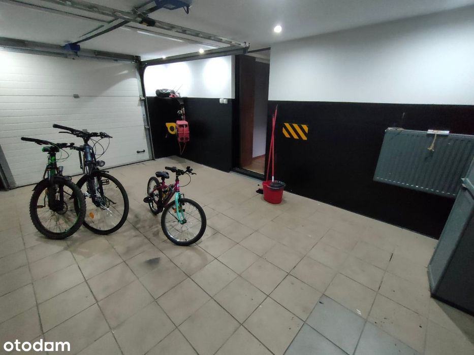 Dom szeregowy lub 2 mieszkania