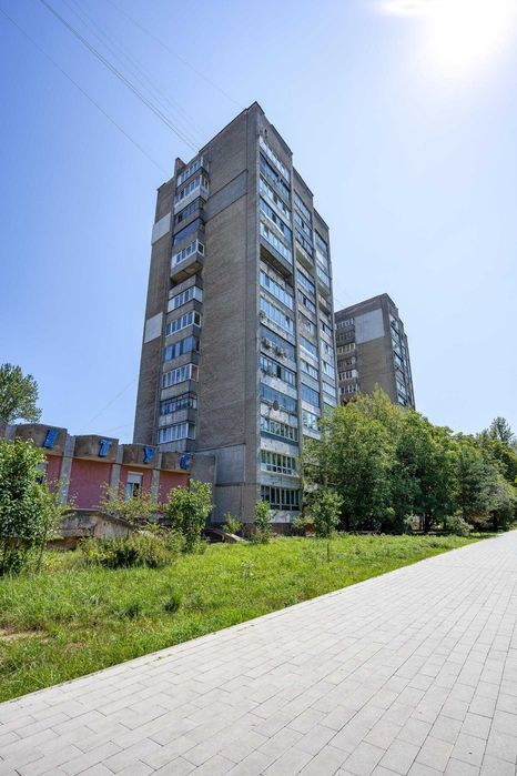 2-кімнатна квартира з ремонтом | Стрийська | Цегляний будинок | 52 м² | 2 балкони