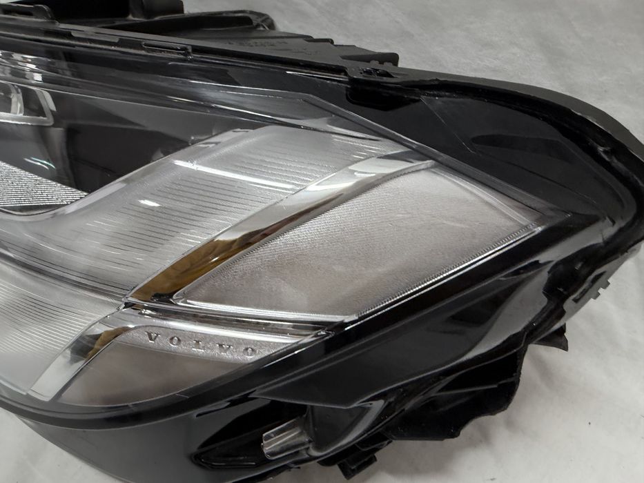 Lampa Lewy Przód VOLVO V90 S90 FULL LED 17-23r.